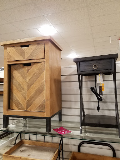 Department Store «HomeGoods», reviews and photos, 431 N Main St, East Longmeadow, MA 01028, USA