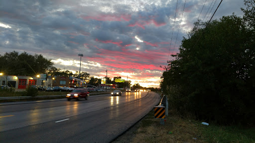 Auto Repair Shop «Suburban Tire Auto Repair Centers», reviews and photos, 692 Lake St, Roselle, IL 60172, USA