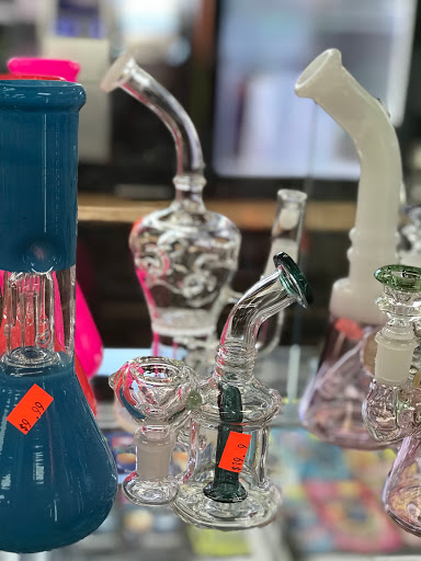 Convenience Store «Friendly Corner Convenience», reviews and photos, 2408 Massachusetts Ave, Cambridge, MA 02140, USA