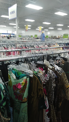 Thrift Store «Goodwill Retail Store of Lake St. Louis», reviews and photos, 913 Robert Raymond Dr, Lake St Louis, MO 63367, USA