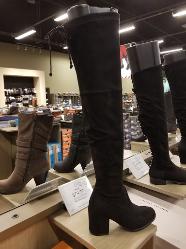 Shoe Store «DSW Designer Shoe Warehouse», reviews and photos, 4120 E 4th St, Ontario, CA 91764, USA