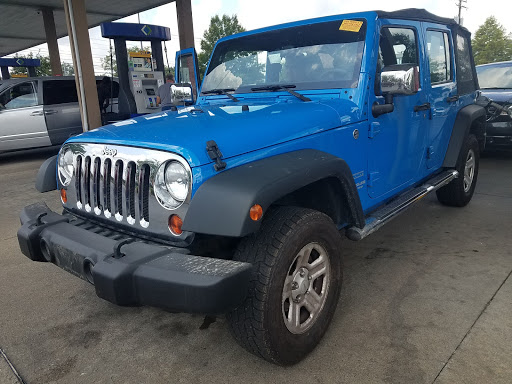 Used Car Dealer «TRI City Auto Mart», reviews and photos, 617 E New Cir Rd, Lexington, KY 40505, USA