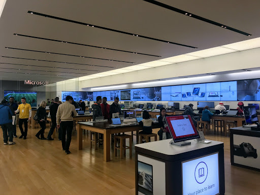 Computer Store «Microsoft Store», reviews and photos, 116 Bellevue Way NE, Bellevue, WA 98004, USA
