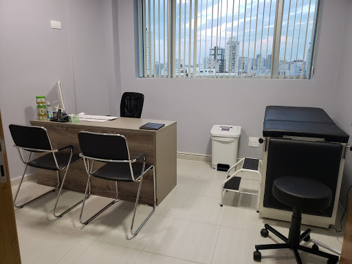 Logo da empresa - CLINISANTOS