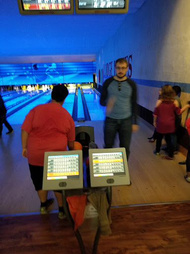 Bowling Supply Shop «Lodge Lanes», reviews and photos, 46255 S Interstate 94 Service Dr, Belleville, MI 48111, USA