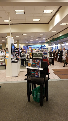 Book Store «Barnes & Noble», reviews and photos, 8136 W Bowles Ave, Littleton, CO 80123, USA