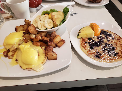Breakfast places in Montreal
