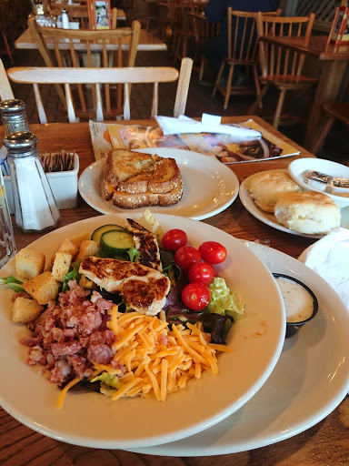 American Restaurant «Cracker Barrel Old Country Store», reviews and photos, Celebration Dr, Suwanee, GA 30024, USA