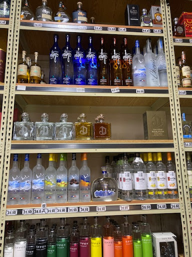 Liquor Store «Franklin Liquor & Deli», reviews and photos, 28500 Franklin Rd, Southfield, MI 48034, USA