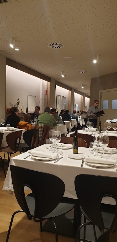Urola Restaurante - C. de San Juan de la Cruz, 9, 50006 Zaragoza, Spain
