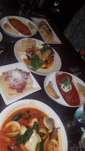 Italian Restaurant «The Pasta House», reviews and photos, 100 Alden Rd, Fairhaven, MA 02719, USA