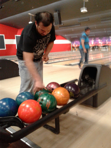 Bowling Alley «AMF Town & Country Lanes», reviews and photos, 405 Boston Turnpike, Shrewsbury, MA 01545, USA