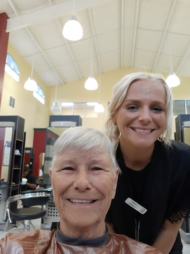 Beauty School «Empire Beauty School», reviews and photos, 554 Westport Rd, Elizabethtown, KY 42701, USA