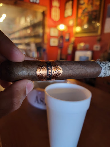 Cigar Shop «La Casa Del Tabaco Cigar Lounge», reviews and photos, 3330 Piedmont Rd NE #20, Atlanta, GA 30305, USA