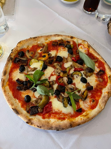 Reviews of Sarracino in London - Pizza