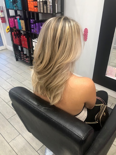 Hair Salon «Hello Beautiful Salon», reviews and photos, 1021 N Federal Hwy, Fort Lauderdale, FL 33304, USA