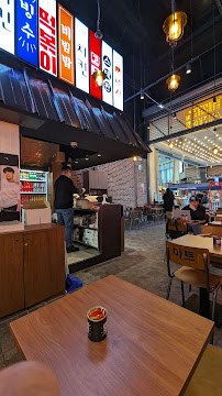 Atmosphère du Restaurant coréen Chikin Bang - Korean Street Food - La Défense à Puteaux - n°4
