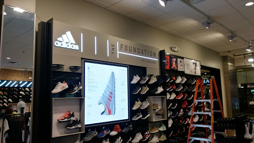 Shopping Mall «Fayette Mall», reviews and photos, 3401 Nicholasville Rd, Lexington, KY 40503, USA