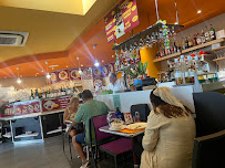 Atmosphère du Restaurant philippin Asian Delices Food à Lourdes - n°3