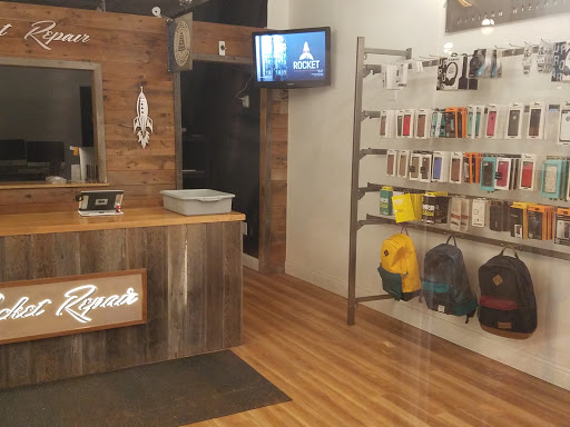 Computer Repair Service «Rocket Computer and Cell Phone Repair», reviews and photos, 513 State St, Madison, WI 53703, USA