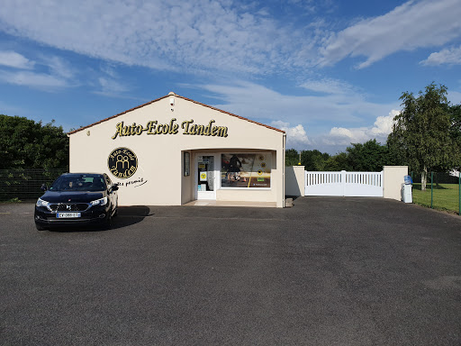 Auto-École Tandem à Moutiers-les-Mauxfaits, Vendée