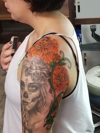 Tattoo Shop «Cool Cat Tattoo», reviews and photos, 10126 Cedar Pl, Bloomington, CA 92316, USA