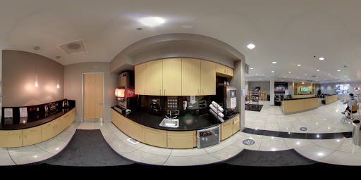 Mercedes Benz Dealer «Mercedes-Benz of Pleasanton», reviews and photos, 5885 Owens Dr, Pleasanton, CA 94588, USA