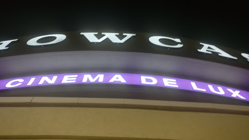 Movie Theater «Showcase Cinema de Lux Randolph», reviews and photos, 73 Mazzeo Dr, Randolph, MA 02368, USA