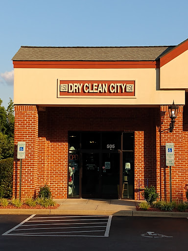 Dry Cleaner «Dry Clean City», reviews and photos, 2425 Kildaire Farm Rd # 505, Cary, NC 27518, USA