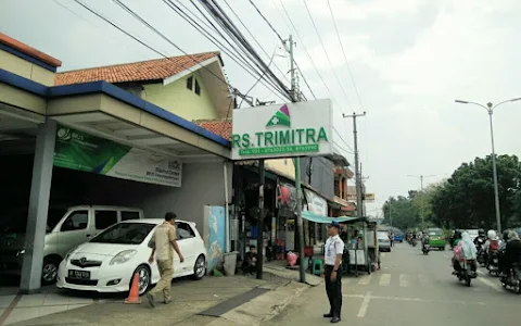 Trimitra Hospital image