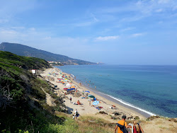 Spiaggia La Ciaccia'in fotoğrafı düz ve uzun ile birlikte