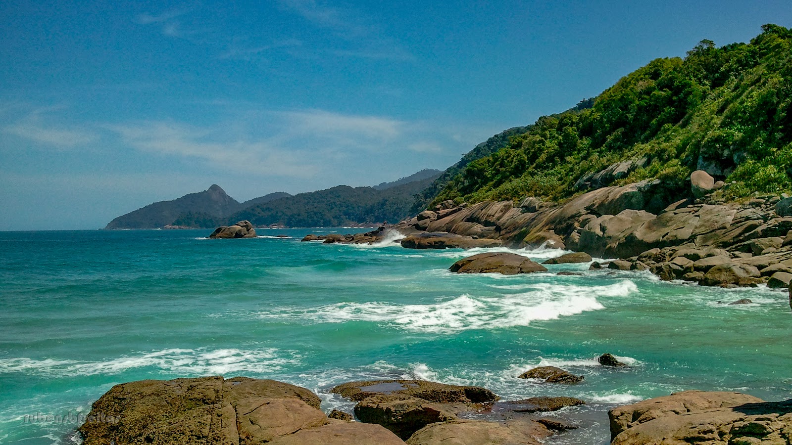 Fotografie cu Plaja Lopes Mendes - locul popular printre cunoscătorii de relaxare