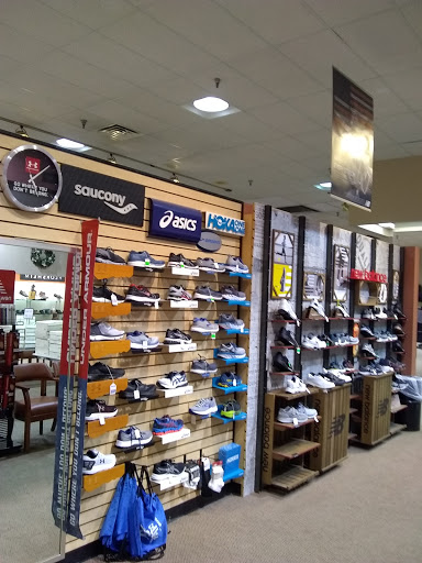Shoe Store «Reyers Shoe Store», reviews and photos, 40 S Water Ave, Sharon, PA 16146, USA