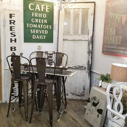 Antique Store «A Corner Cottage», reviews and photos, 895 Conner St, Noblesville, IN 46060, USA