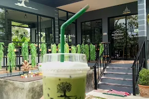 Tree Cafe' at Tha Thong image