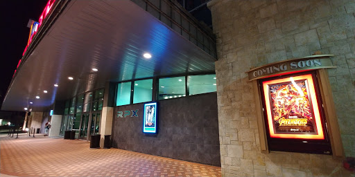 Movie Theater «Regal Cinemas Pavilion 14 & RPX», reviews and photos, 5547 S Williamson Blvd, Port Orange, FL 32128, USA