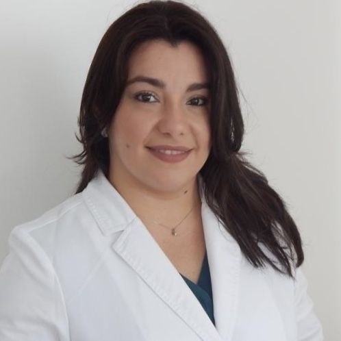 Dra. Milena Romero Ibarra, Oftalmólogo