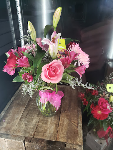 Florist «Flowerama of Springfield», reviews and photos, 659 W Sunshine St, Springfield, MO 65807, USA