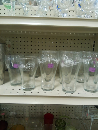 Thrift Store «Goodwill Store», reviews and photos, 2309 N Fairfield Rd, Dayton, OH 45431, USA