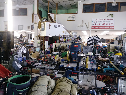 Thrift Store «Sun Rise Thrift Store», reviews and photos, 1880 S Havana St, Aurora, CO 80012, USA