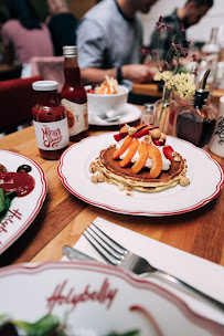 Pancake du Restaurant servant le petit-déjeuner Holybelly à Paris - n°1