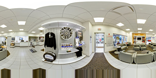 Car Dealer «Dubuque Auto Plaza», reviews and photos, 600 Century Dr, Dubuque, IA 52002, USA