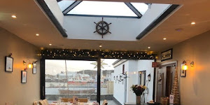 Andersons Boathouse Restaurant And Accommodation