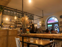 Atmosphère du Café Cavoua Coffee Spot à Saint-Malo - n°10