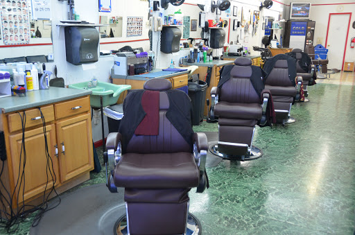 Barber Shop «Johnson Barber & Styling Shop», reviews and photos, 2093 Wilma Rudolph Blvd, Clarksville, TN 37040, USA
