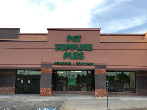 Pet Supply Store «Pet Supplies Plus», reviews and photos, 955 Co Rd E East #100, Vadnais Heights, MN 55127, USA