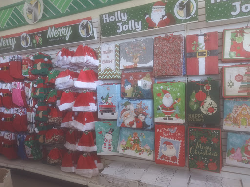 Dollar Store «Dollar Tree», reviews and photos, 3570 Soldano Boulevard, Columbus, OH 43228, USA