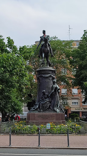equestrian statue of Louis Faidherbe