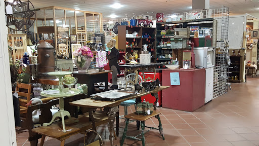 Collette's Vintage and Antique Mall