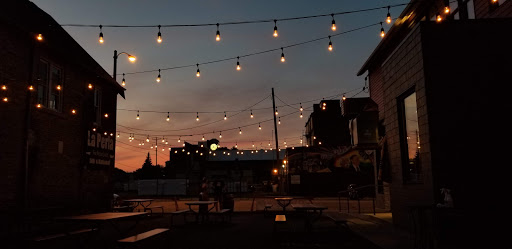 Pizza Restaurant «Transfer Pizzeria Café», reviews and photos, 101 W Mitchell St, Milwaukee, WI 53204, USA